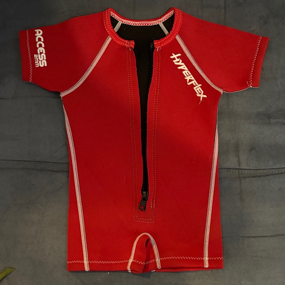 Kids Red wet suit